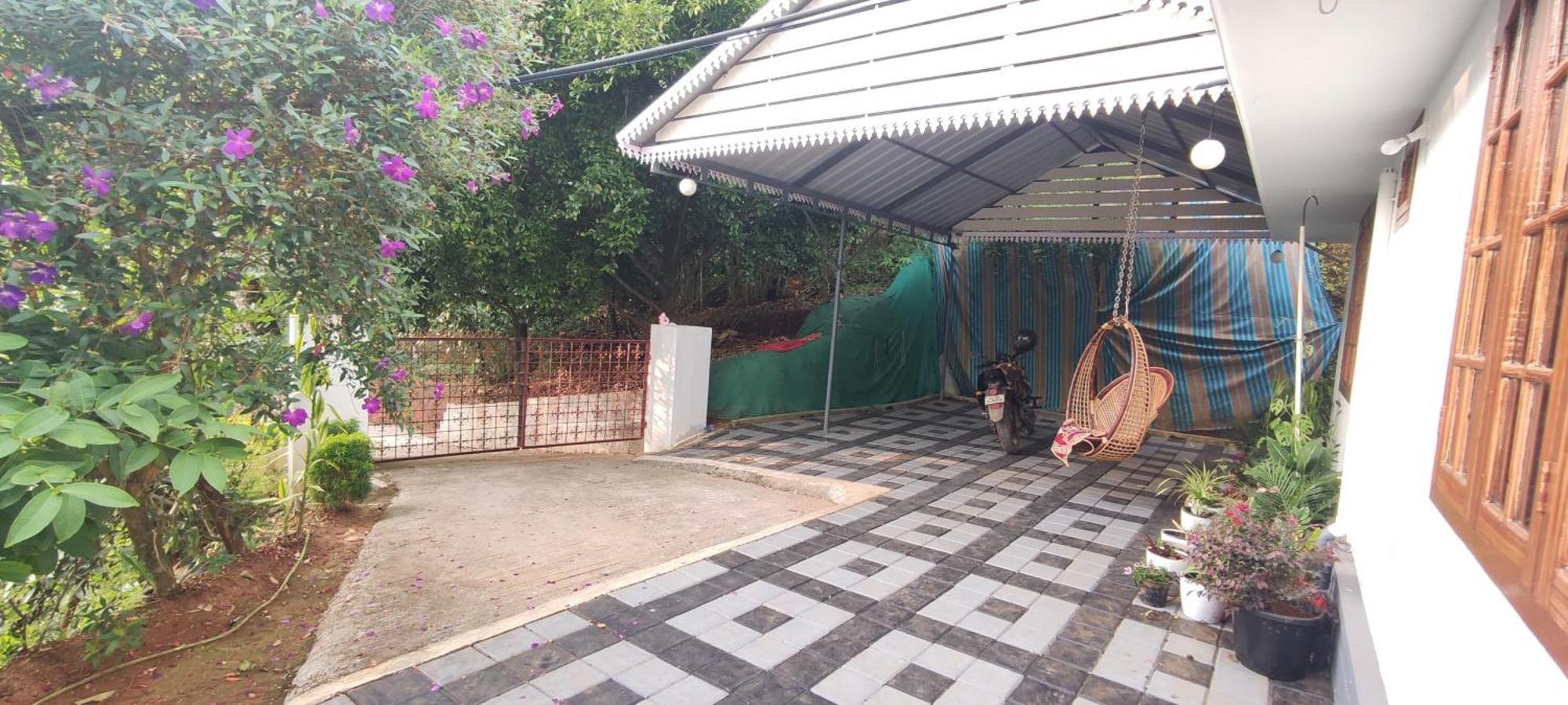 Koonamparayil Home Stay Munnar Anaviratty-Family Only Экстерьер фото