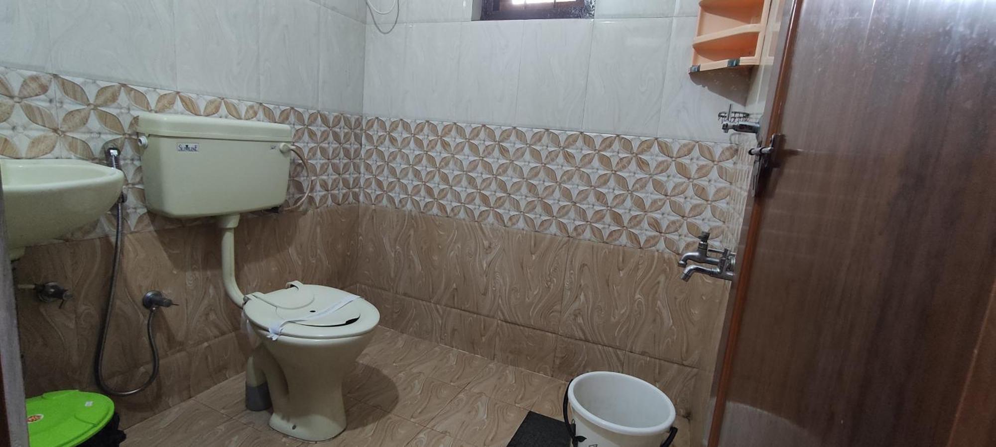 Koonamparayil Home Stay Munnar Anaviratty-Family Only Экстерьер фото
